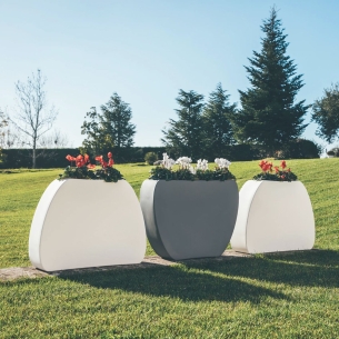 Fioriera da giardino in polietilene alta 80cm Heart Monacis -1