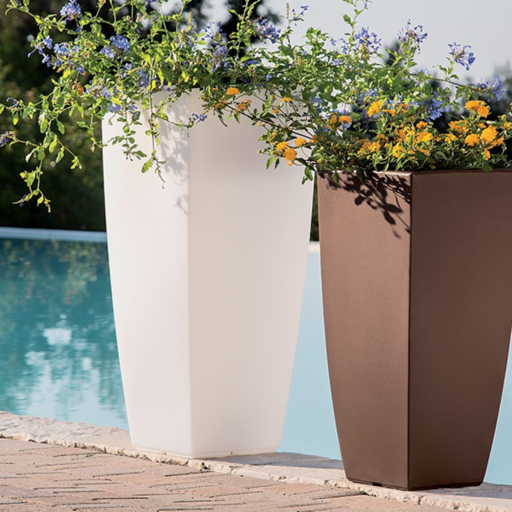 Portavaso in polietilene alto 90h cm Stilo Square Monacis -11