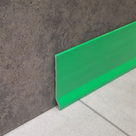 Battiscopa in PVC Verde 562 PVC Line 8600 - 40 Metri -1