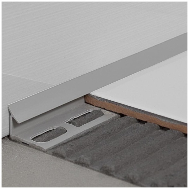 Profilo in PVC girgio luce sp. 9 mm PI/9 CERFIX PROINT -1