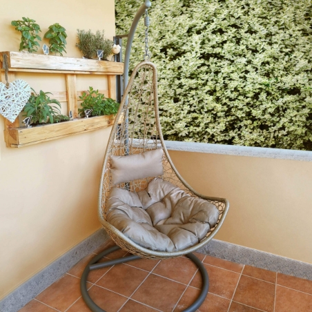 Poltrona sospesa a dondolo in wicker marrone naturale - PONZA