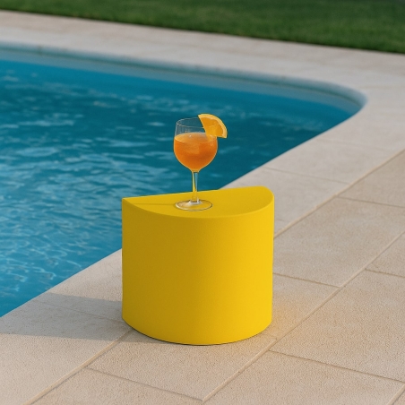 Espositore colorato in polietilene 45x45cm APP -1