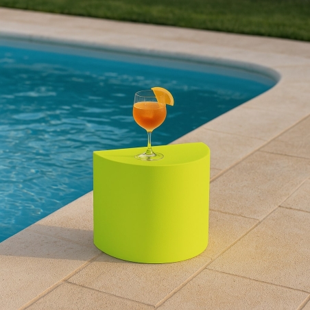 Espositore colorato in polietilene 45x45cm APP -2