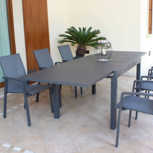 Tavolo da esterno...