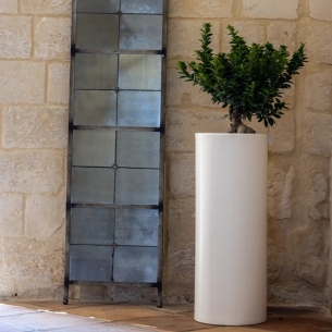 Portavaso da esterno 90 h cm in polietilene - Barocco