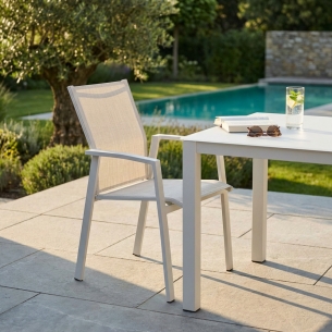 Poltrona in metallo con seduta e schienale in textilene impilabile - Tortora MailiEDENYA