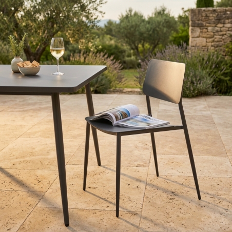 Sedia impilabile da esterno in polipropilene taupe VegaEDENYA