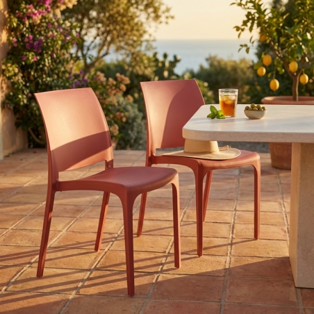 Sedia impilabile in polipropilene Rossa VolgaEDENYA