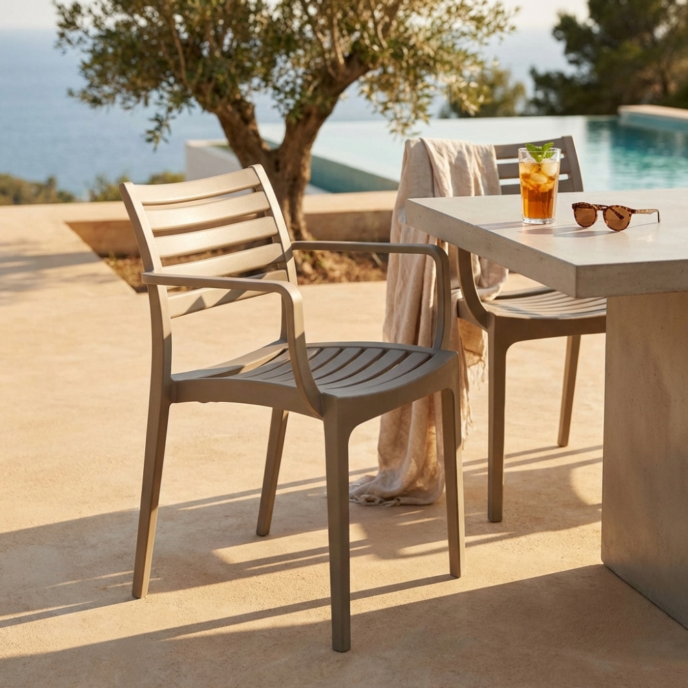 Sedia impilabile esterno con braccioli tortora EvelineEDENYA
