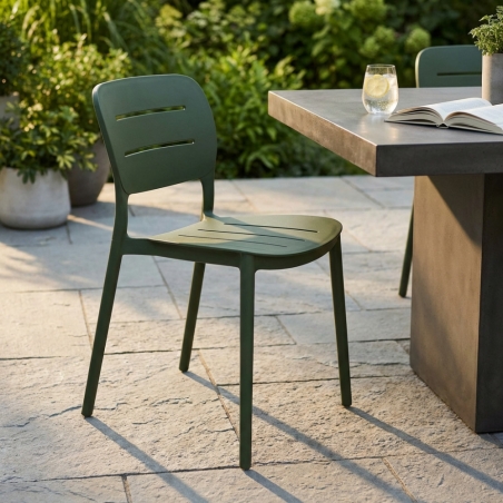 Sedia impilabile in polipropilene verde - GISELLEEDENYA