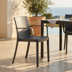 Sedia in polipropilene da esterno con braccioli taupe VictoriaEDENYA