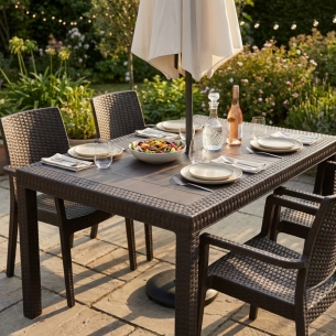 Tavolo da pranzo 150x90 con foro centrale per ombrellone - Marrone HoustonEDENYA