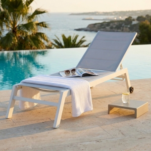 Lettino prendisole 200x60 cm Impilabile Bianco Alluminio - FORMENTERAEDENYA