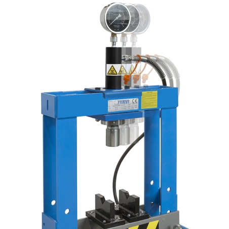 Pressa manuale idraulica P001/10 Fervi 765x535x155 h mm