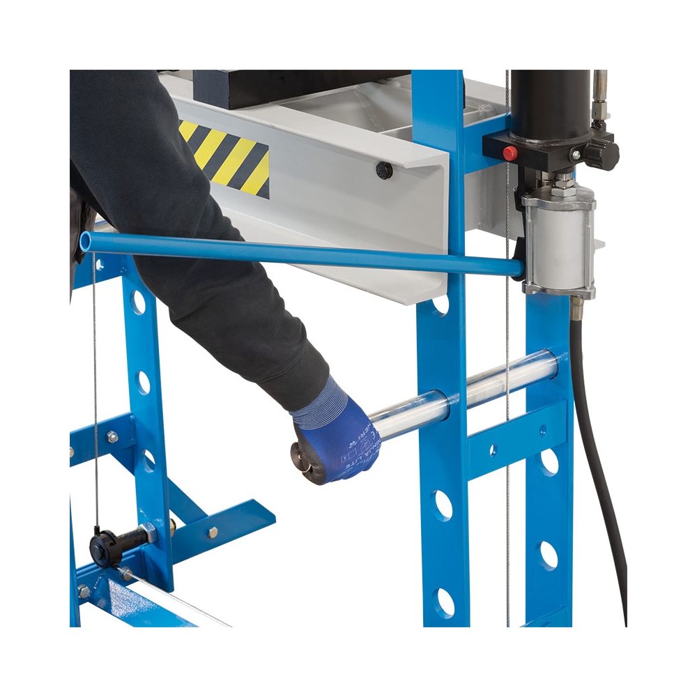 Pressa idraulica manuale e pneumatica P001/45 Fervi 1040x390x1900 h mm