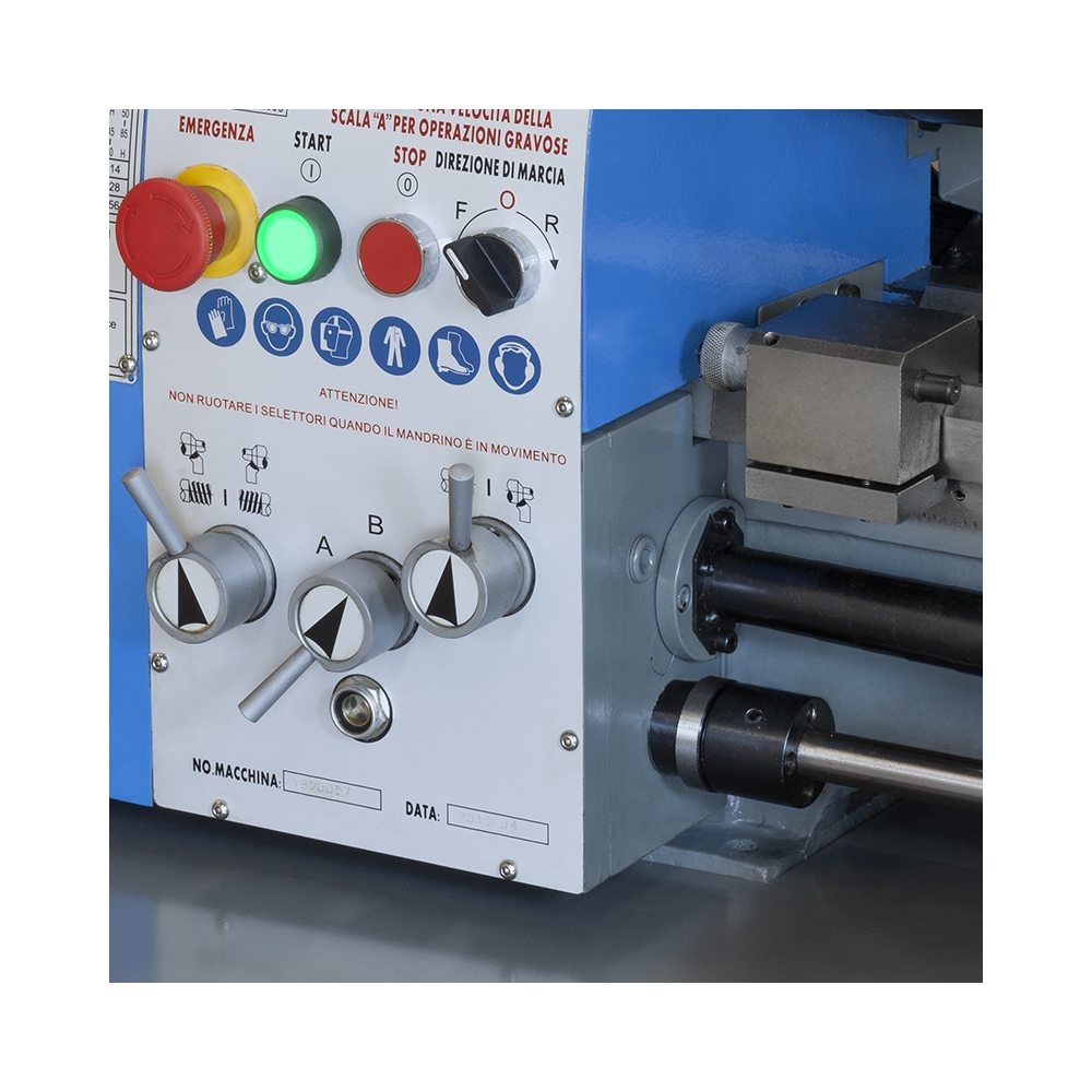 Tornio parallelo con inverter FERVI T750I con diametro banco 290 mm, diametro max sul carro 175 mm e distanza punte 750 mm -4