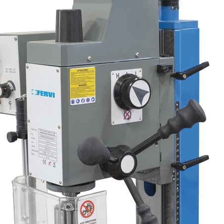 Trapano fresa da banco ad ingranaggi FERVI T059/16V con foratura Ø 16 mm e capacità di fresatura con fresa a inserti Ø 50 mm -3