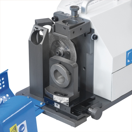 Affilatrice per frese FERVI A004/20 con capacità di affilatura 4 ÷ 20 mm, motore 230 V 50 Hz 200 W e velocità 4400 rpm -4