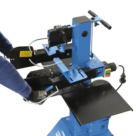 Spaccalegna verticale FERVI S009 con capacità di lavoro Ø 50 ÷ 320 mm, motore 230 V 50 Hz 3 kW e altezza utile 120 ÷ 540 mm -2