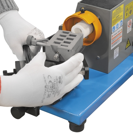 Affilatrice per punte elicoidali FERVI A0132A con capacità di affilatura 3 ÷ 20 mm 230 V -2
