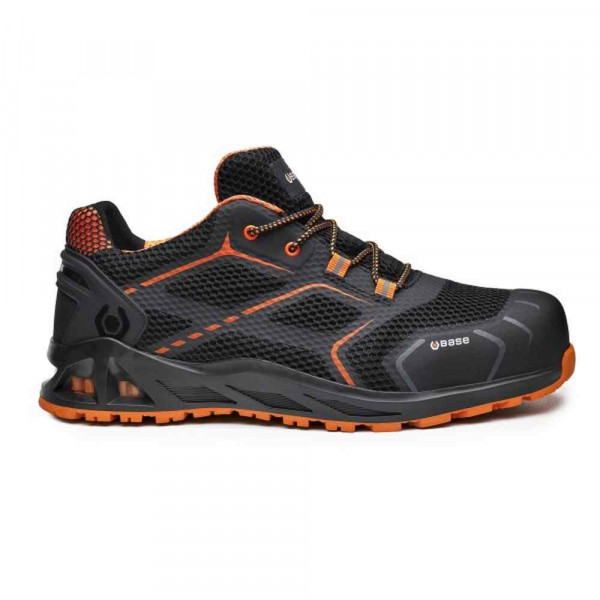 Scarpe antinfortunistiche Upower: come calzano e come lavarle